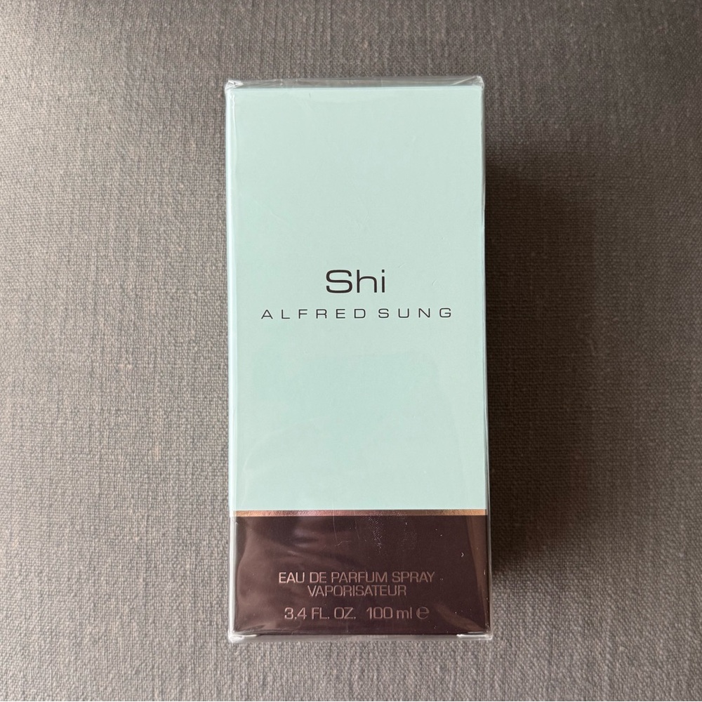 NEW Shi by Alfred Sung Eau De Parfum